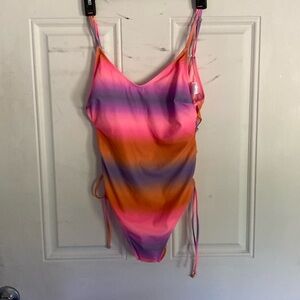 No Boundaries Women’s size Large Swimsuit NWT